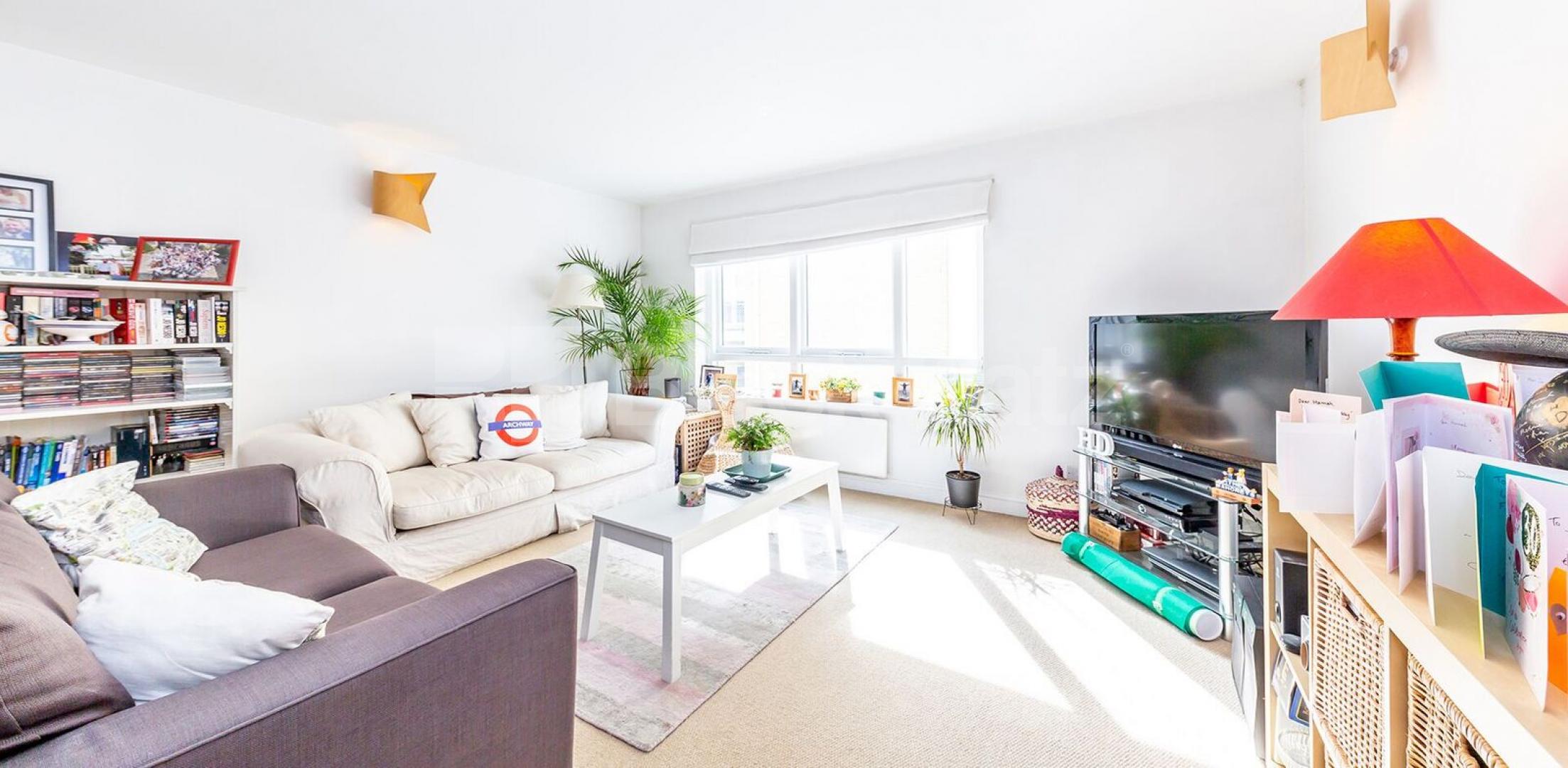 			1 Bedroom, 1 bath, 1 reception Flat			 Sussex Way, HOLLOWAY